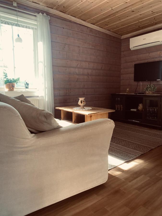 Villa Mellanstroems Stugby à Arjeplog Extérieur photo